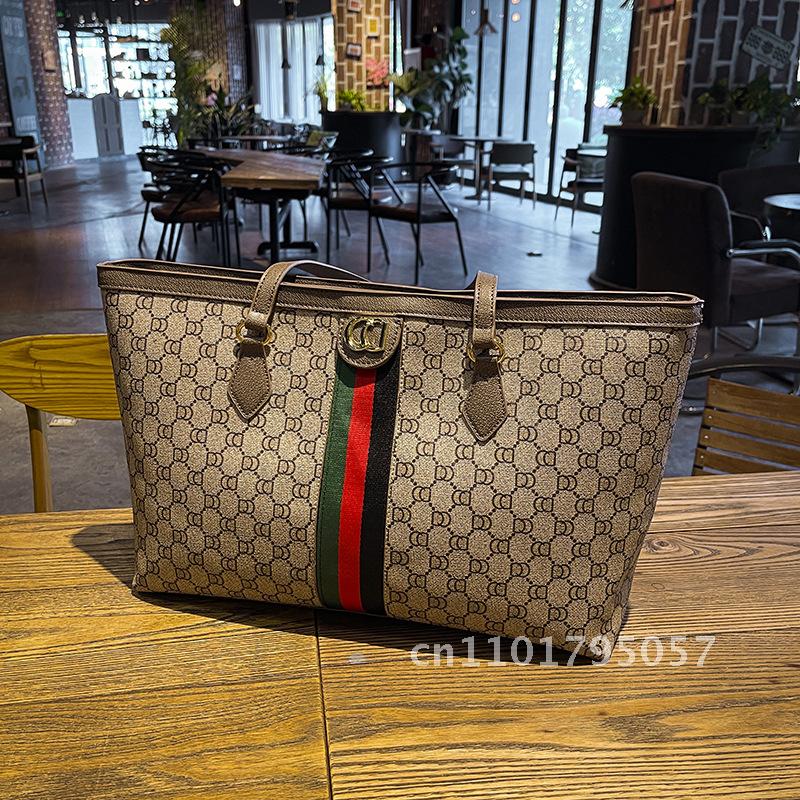Luxury Bags Louis Vuitton - Sac à bandoulière de grande capacité