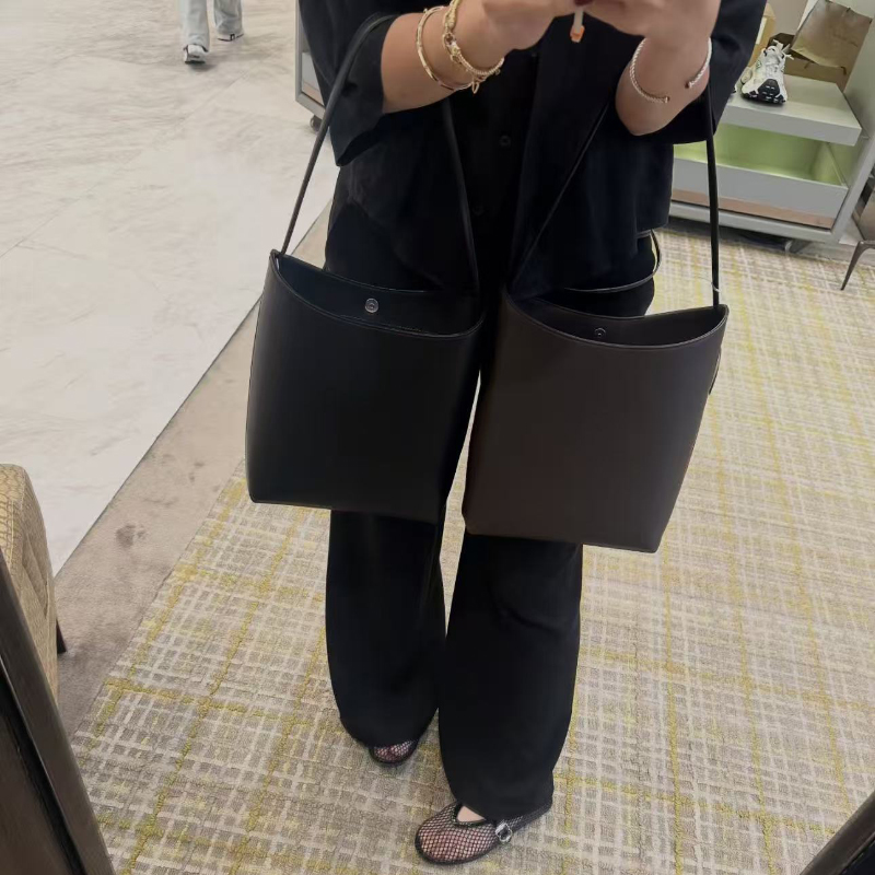 Nouveau Sac Seau à Bandoulière - Luxury Bags Sales avis et prix
