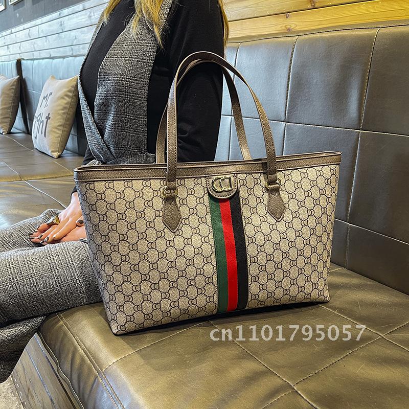 Sac à bandoulière de grande ca - Luxury Bags Louis Vuitton avis et prix