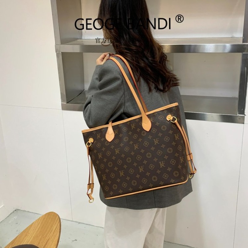 Sac à bandoulière élégant en c - Luxury Bags Louis Vuitton avis et prix