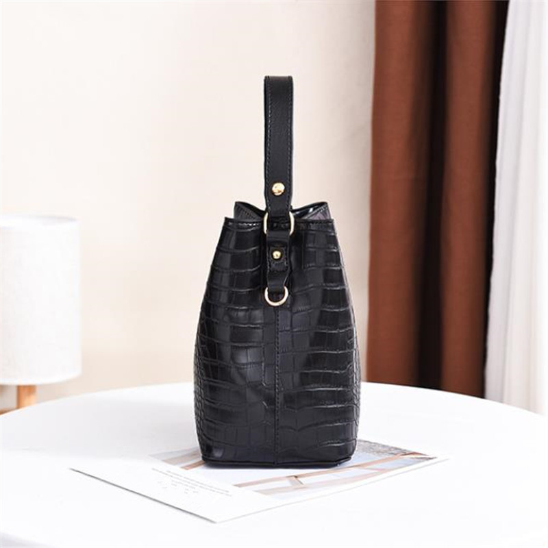 Sac à main Vintage en cuir pie - Luxury Bags Louis Vuitton avis et prix